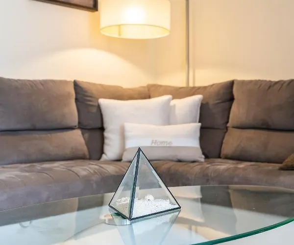 Atlantic Pearl America By Madeira Funchal (Madeira)