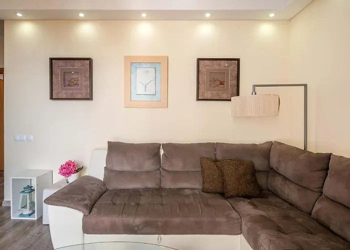 Atlantic Pearl America By Madeira Funchal (Madeira)