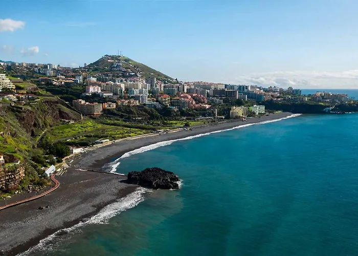 Atlantic Pearl America By Madeira * Funchal (Madeira)