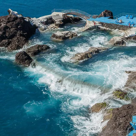 Atlantic Pearl America By Madeira * Funchal (Madeira)
